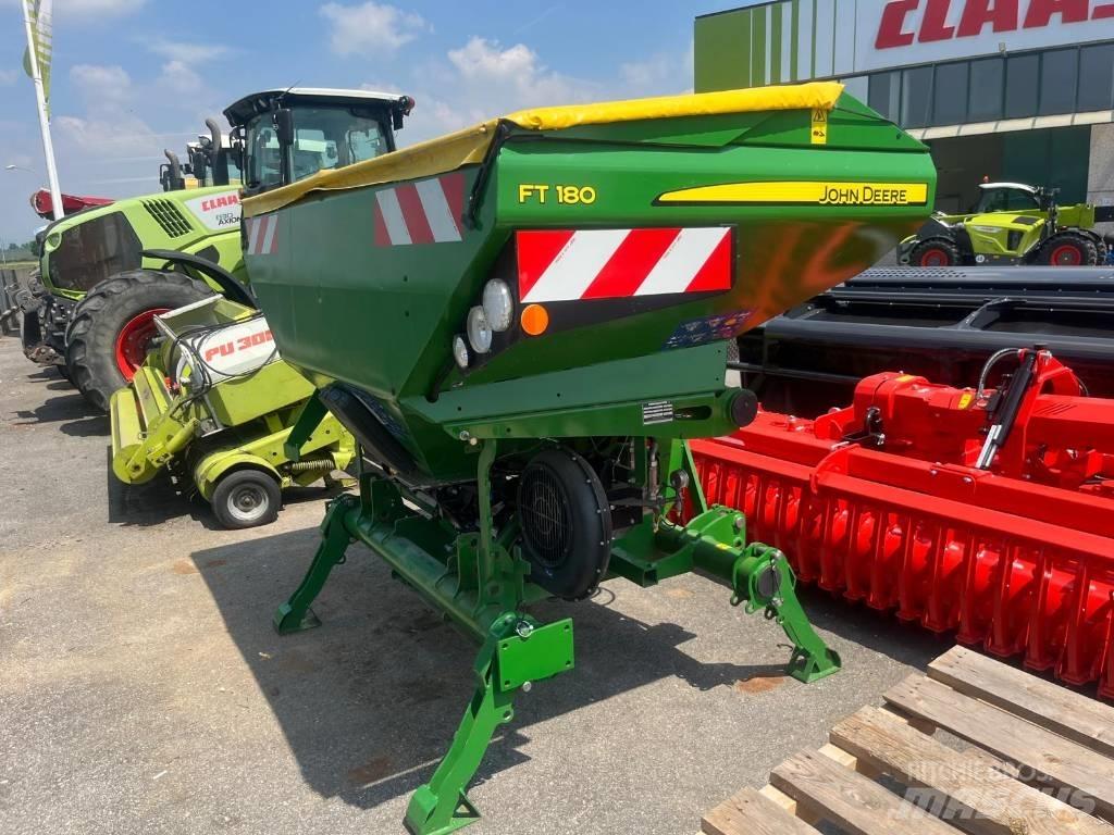 John Deere FT 180 矿物肥料撒播机