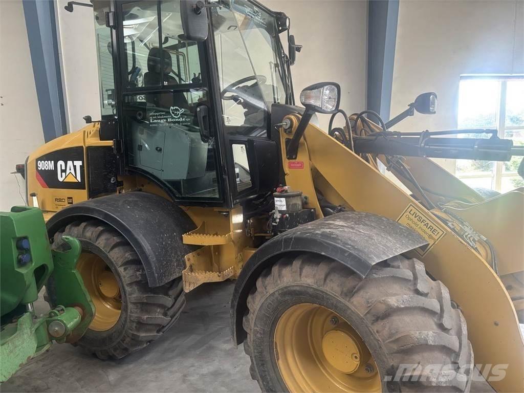 CAT 908M 多功能装载机