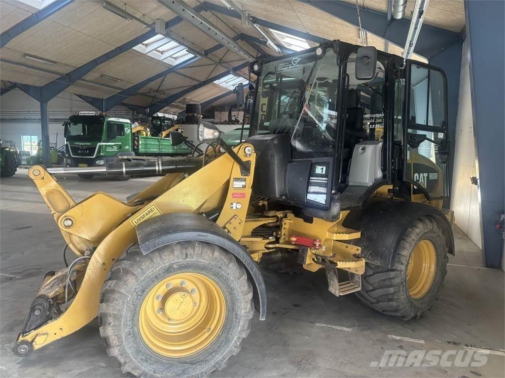 CAT 908M 多功能装载机