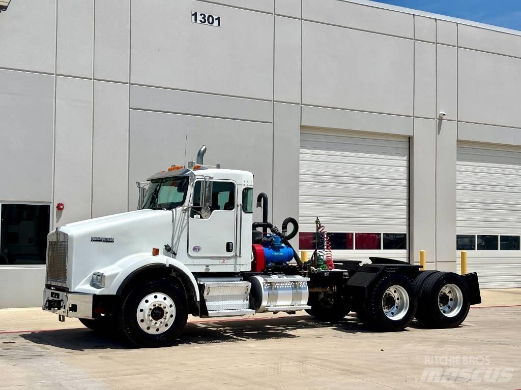 Kenworth T 800 牵引车
