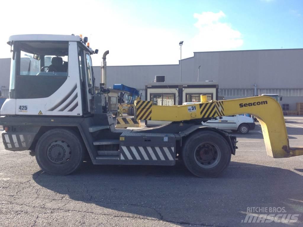 Terberg RT283 码头牵引车
