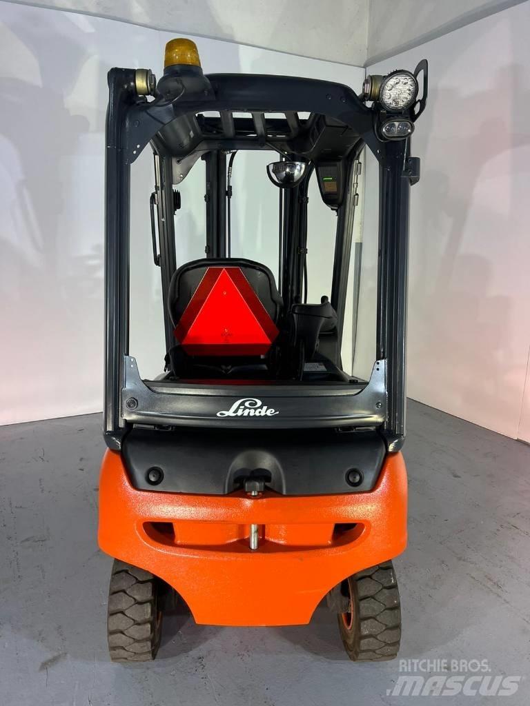 Linde E 16 P 电动叉车