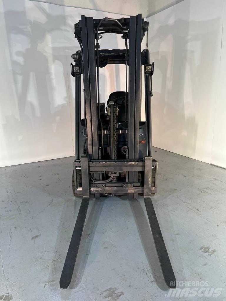 Linde E 16 P 电动叉车