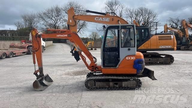 Hitachi EX 30 小型挖掘机