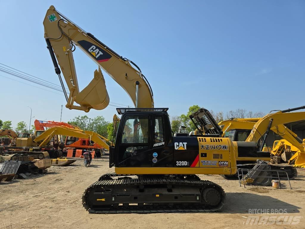 CAT 320D2 履带挖掘机