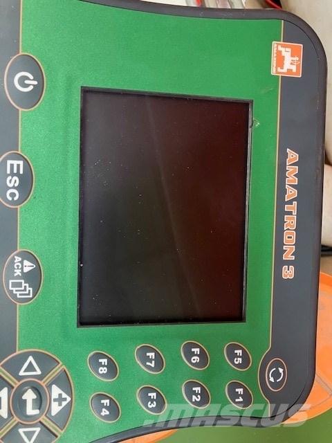 Amazone 4m Avant 多功能条播机