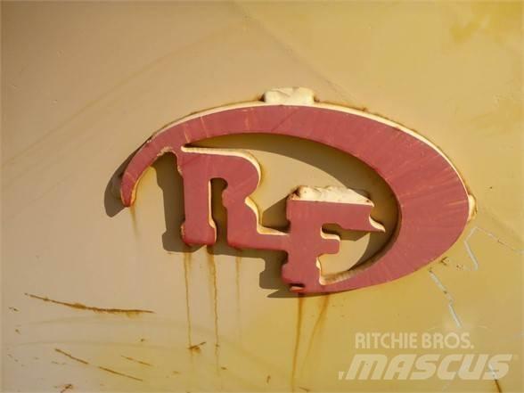  RF 挖斗