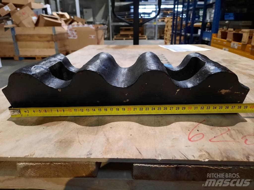Pegson 800x550 破碎钳