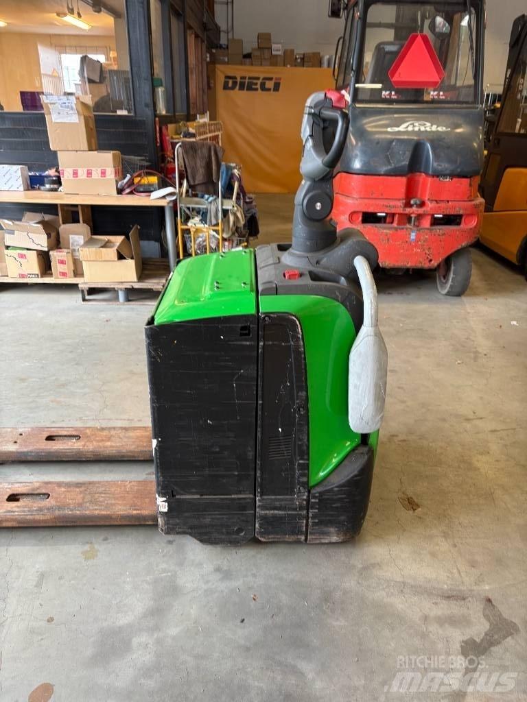 Cesab P322 电动搬运车