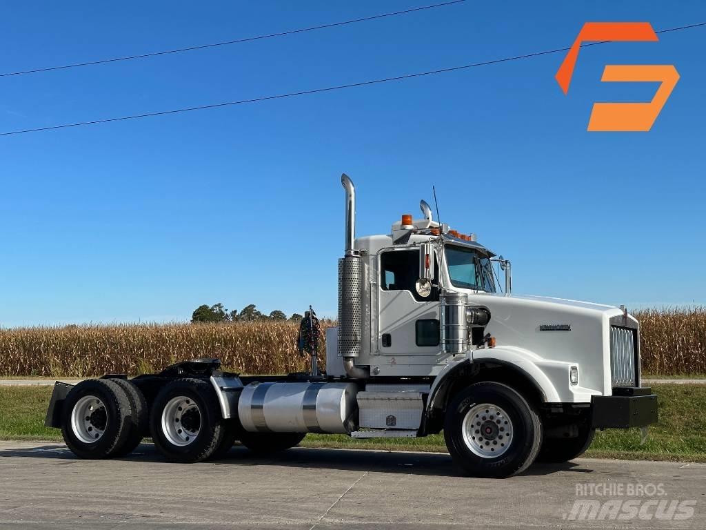 Kenworth T 800 牵引车