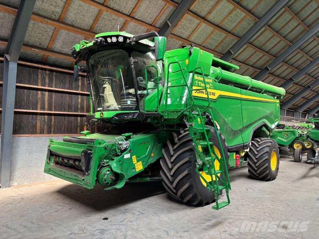 John Deere X9 1000 联合收割机