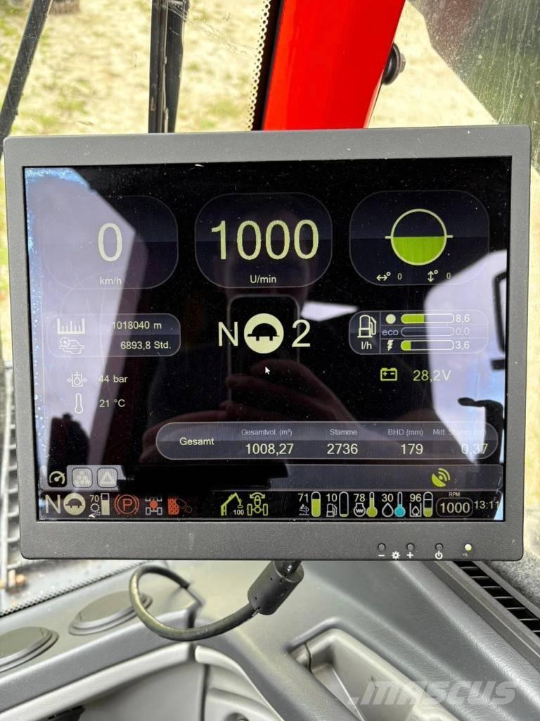 Komatsu 931xc 收割机