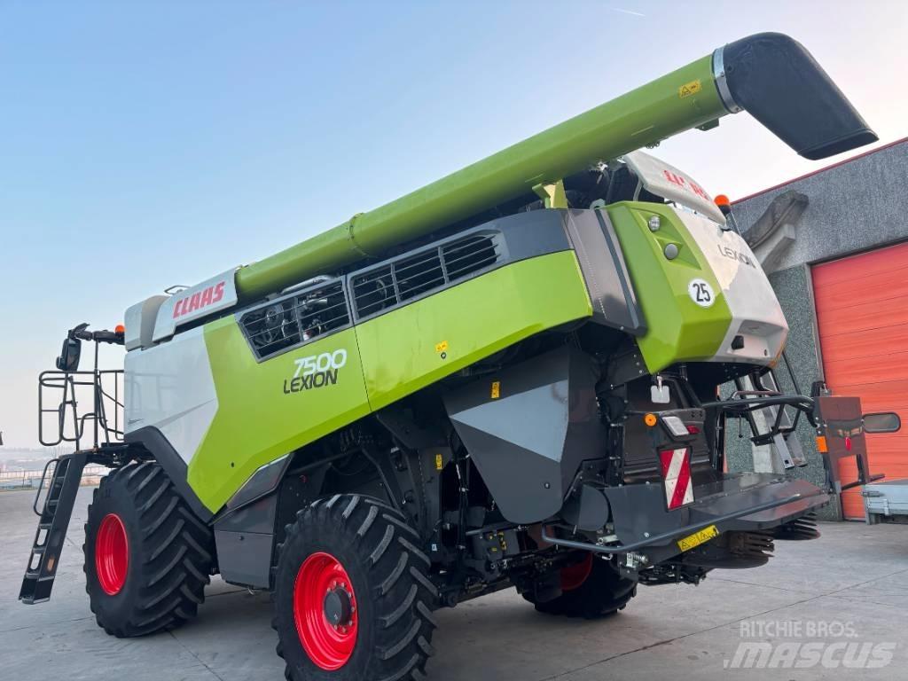 CLAAS Lexion 7500 联合收割机