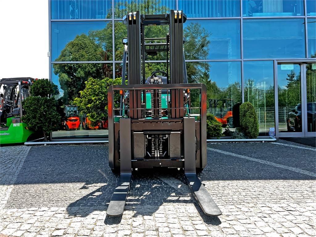 Mitsubishi FG55NT 天然气叉车