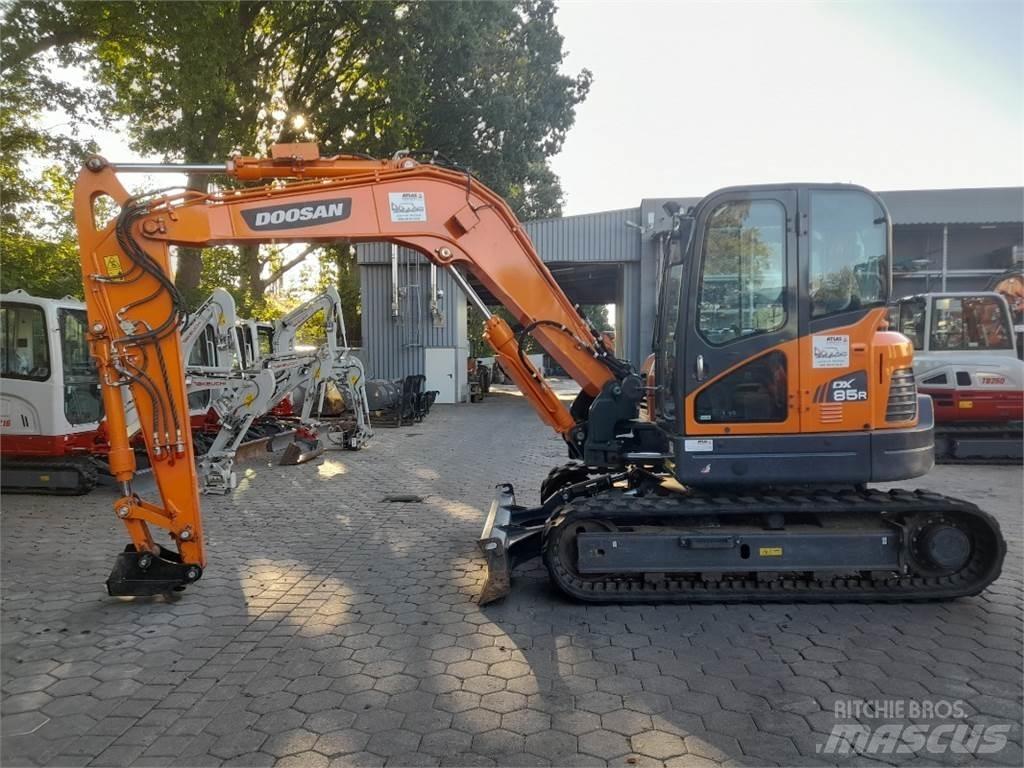 Doosan DX85R-3 中型挖掘机