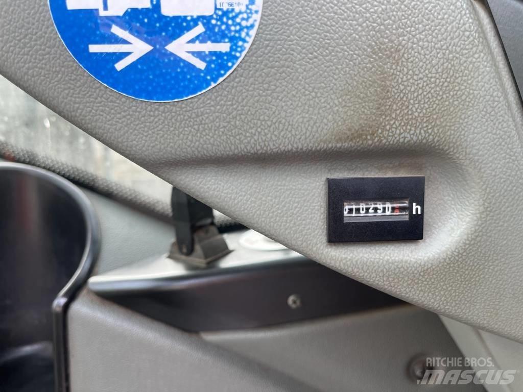 Liebherr LH 30 M 工业挖掘机