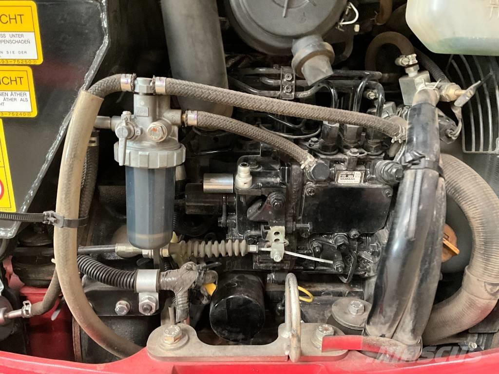 Takeuchi TB 216 小型挖掘机