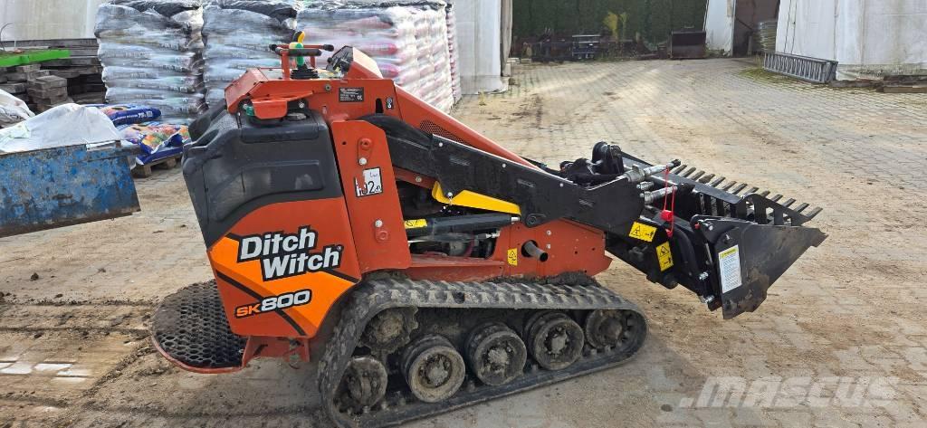 Ditch Witch SK 800 小型装载机