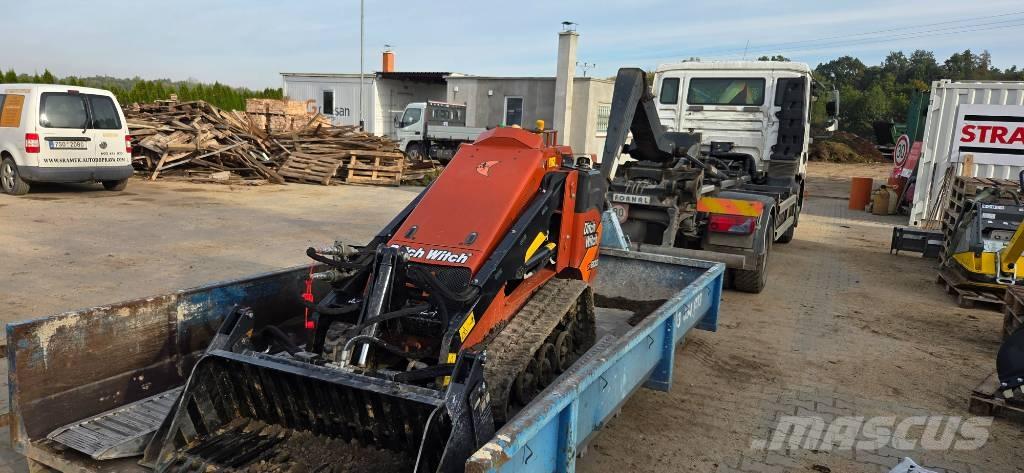 Ditch Witch SK 800 小型装载机