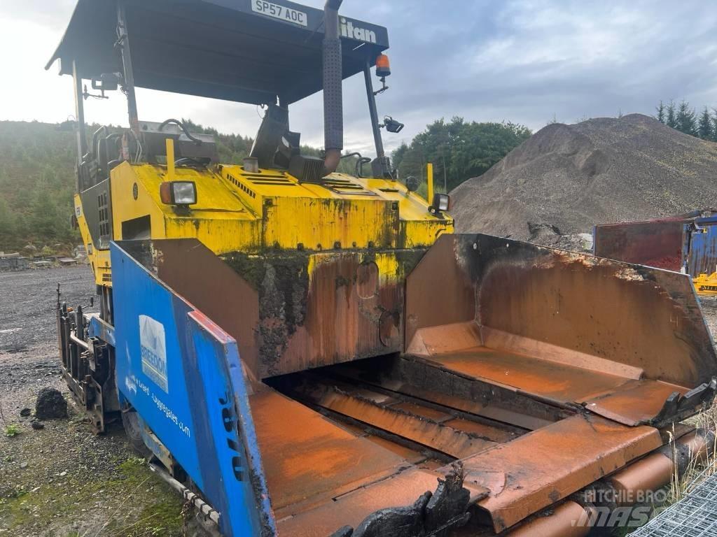 Titan 6870 Paver 沥青摊铺机