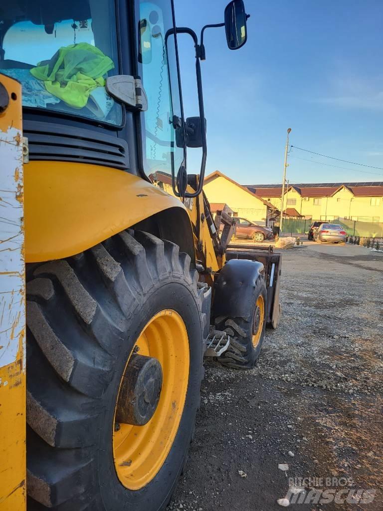 JCB 3 CX 反铲装载机