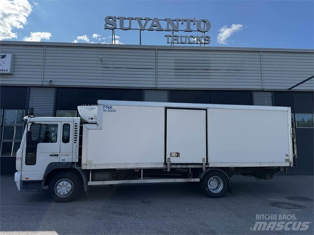 Volvo FL220 厢式货车