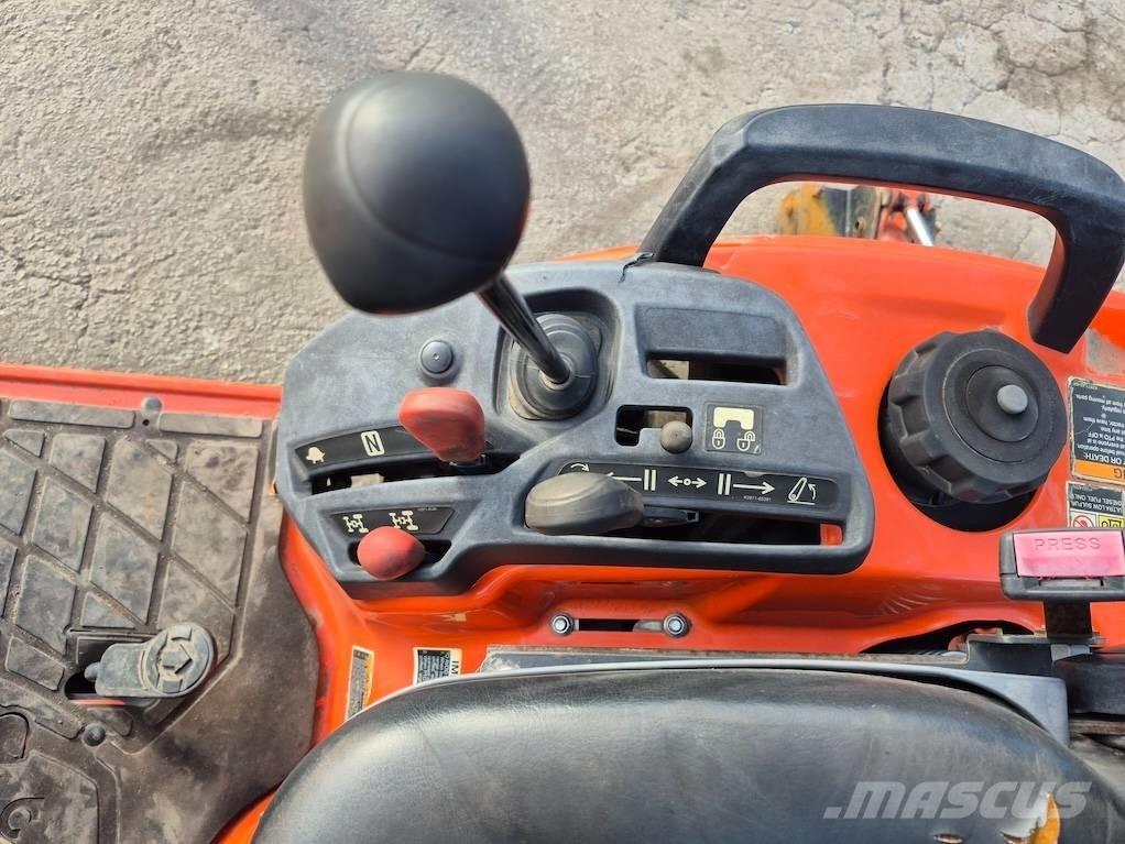 Kubota BX 23 小型拖拉机