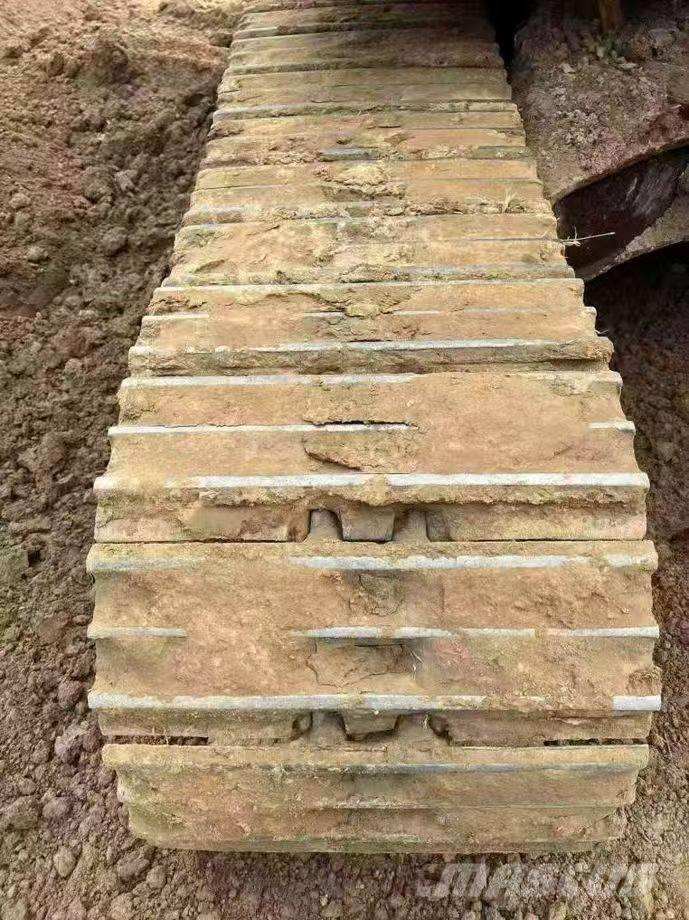 CAT 320 D L 履带挖掘机