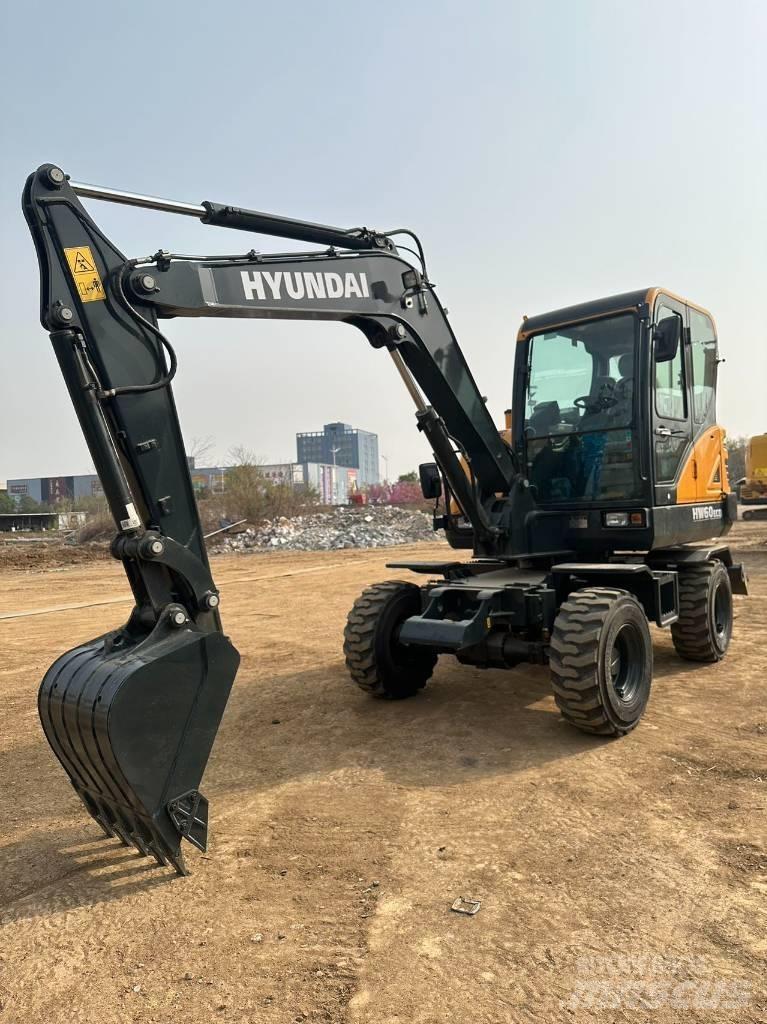 Hyundai HW 60 Eco 小型挖掘机