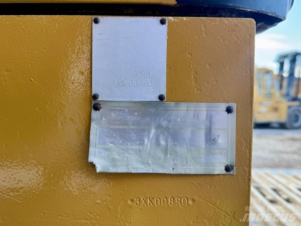 CAT 320 L 履带挖掘机