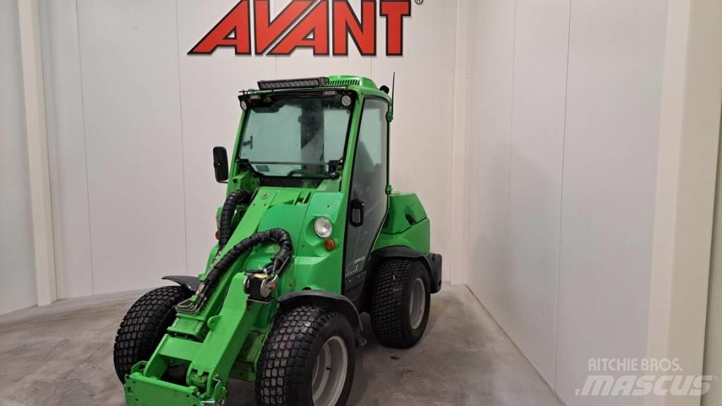 Avant 750 滑移装载机