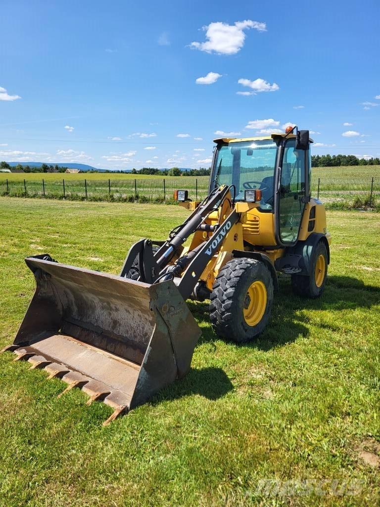 Volvo L 25 F 轮式装载机