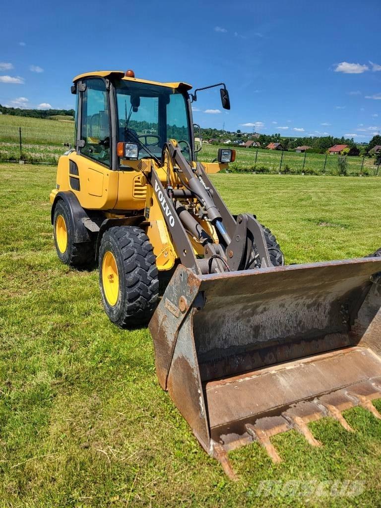 Volvo L 25 F 轮式装载机