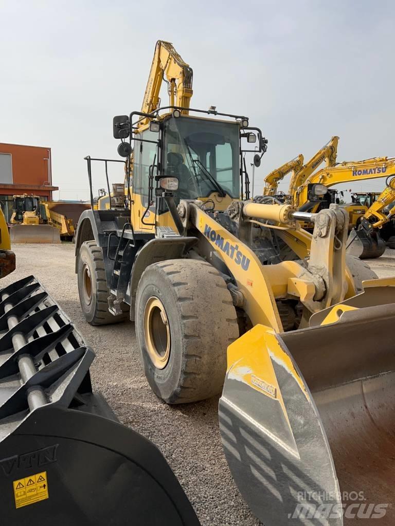 Komatsu WA 380-8 轮式装载机