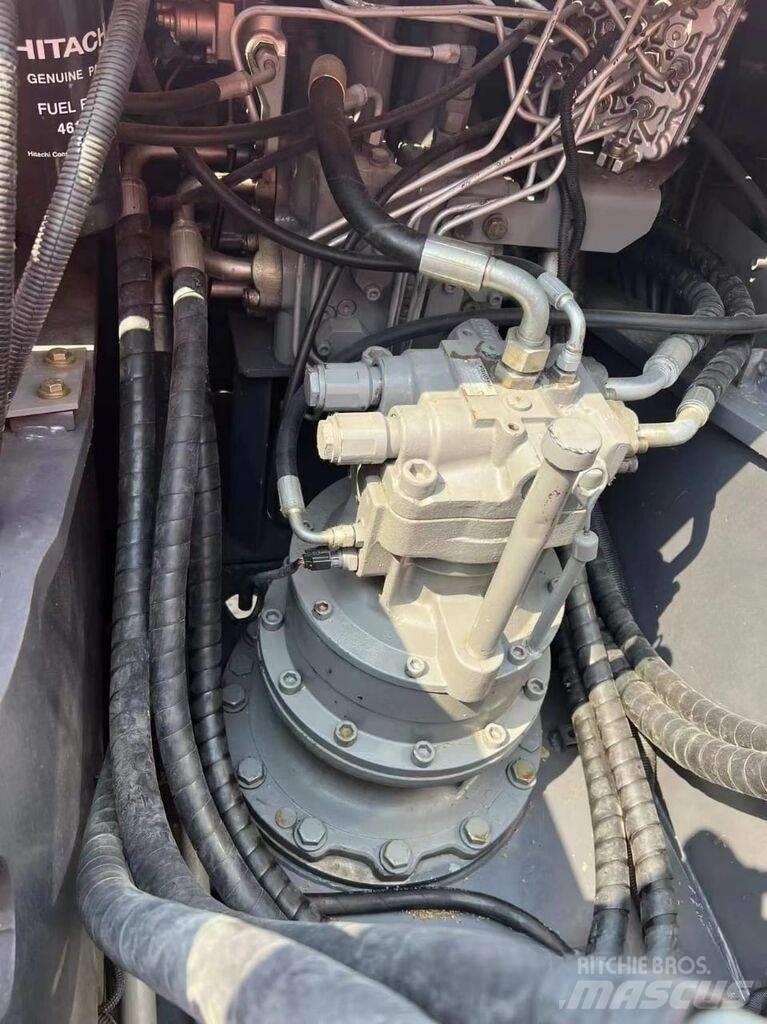 Hitachi ZX 200 履带挖掘机