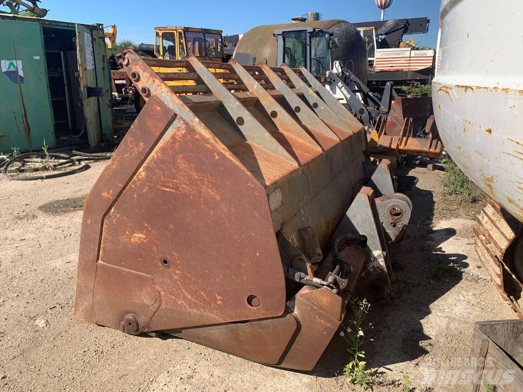 Liebherr L 538 轮式装载机