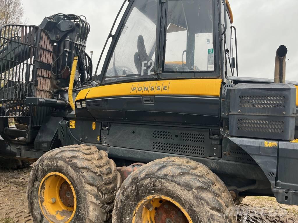 Ponsse Buffalo 8W 集运机