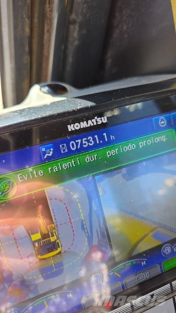 Komatsu PC 210 LC-11 履带挖掘机