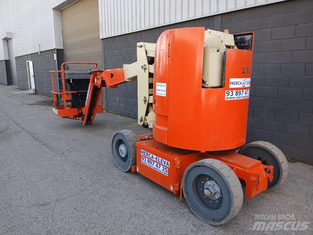 JLG E300AJP 曲臂高空工作平台