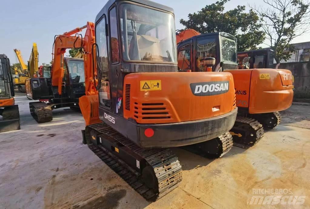 Doosan DH55 履带挖掘机