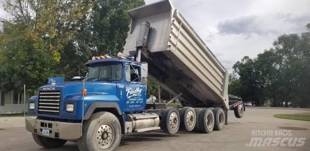 Mack RD 688 S 自卸式货车