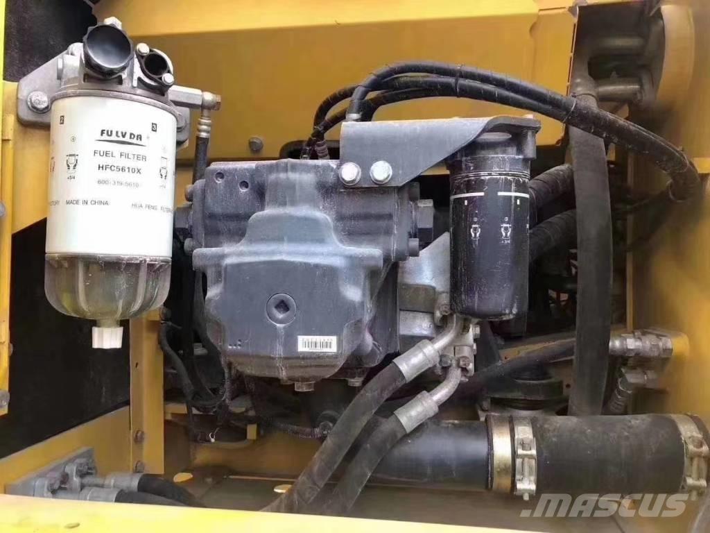 Komatsu PC 240 履带挖掘机