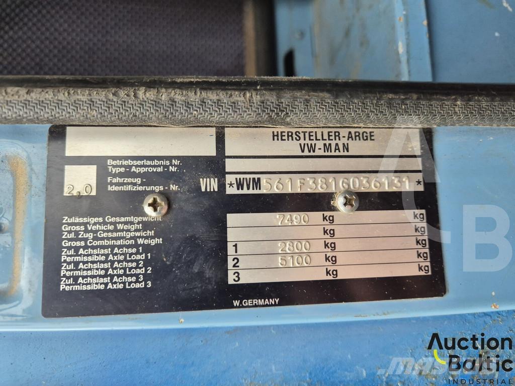 MAN 8.136 平板栏板货车