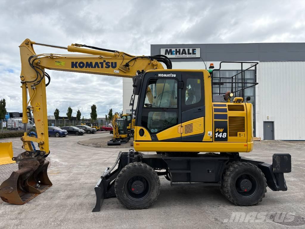 Komatsu PW148-11 轮式挖掘机