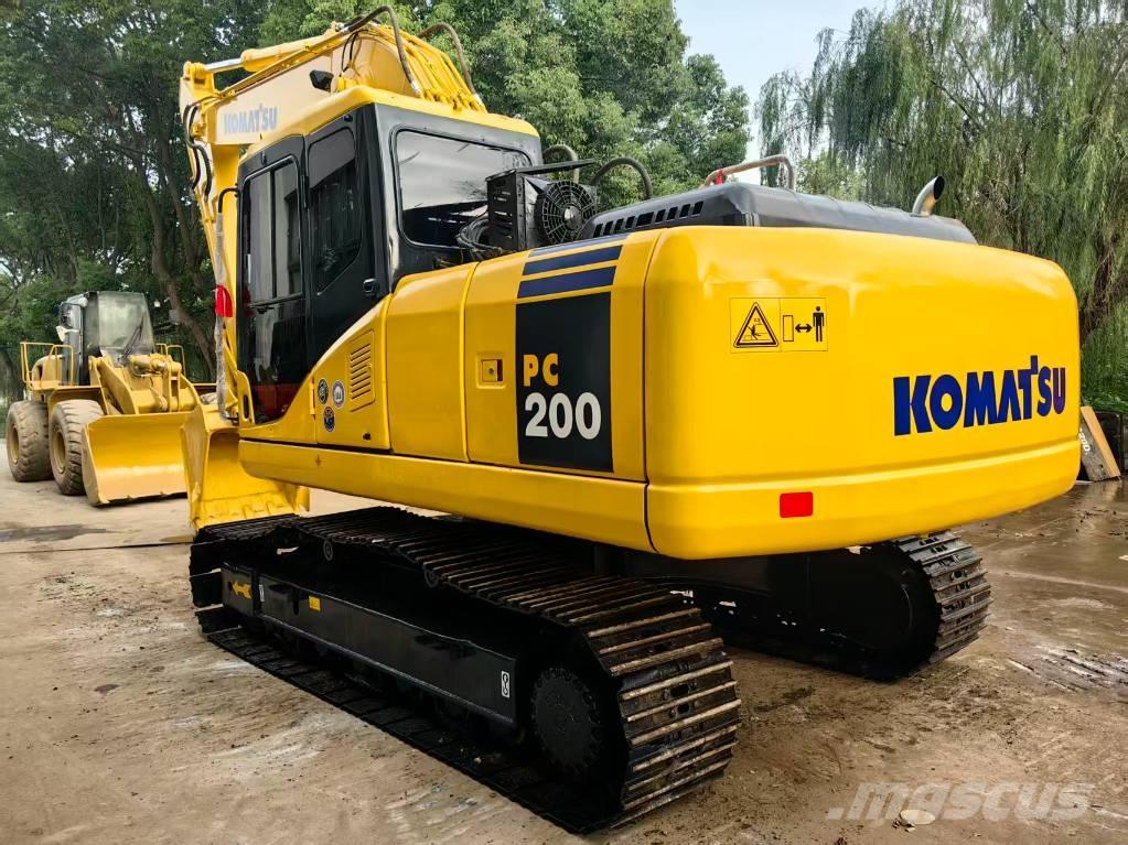 Komatsu PC 200-7 履带挖掘机