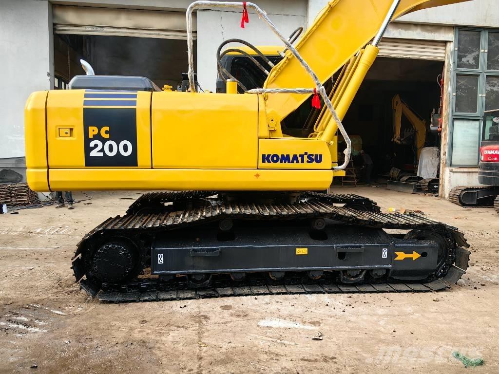 Komatsu PC 200-7 履带挖掘机