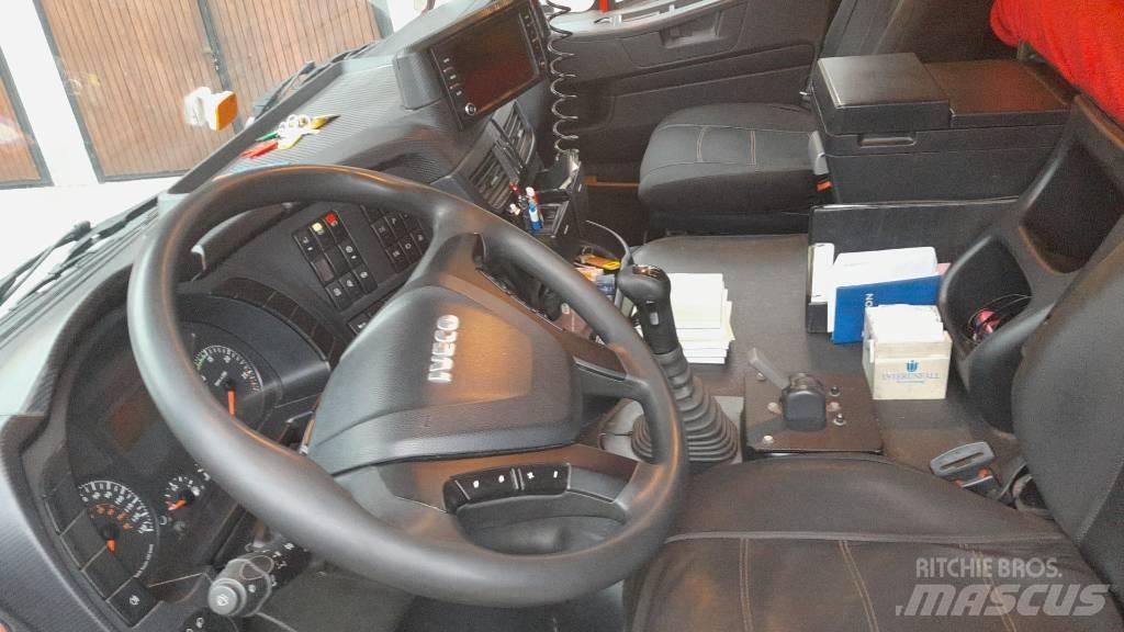 Iveco Trakker 450 起重车