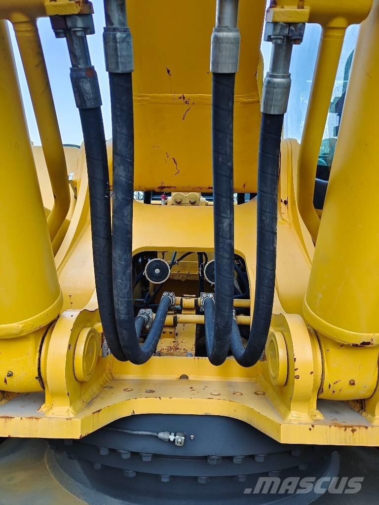 Komatsu PC 400-8 履带挖掘机