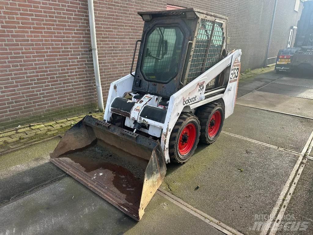 Bobcat 553 滑移装载机