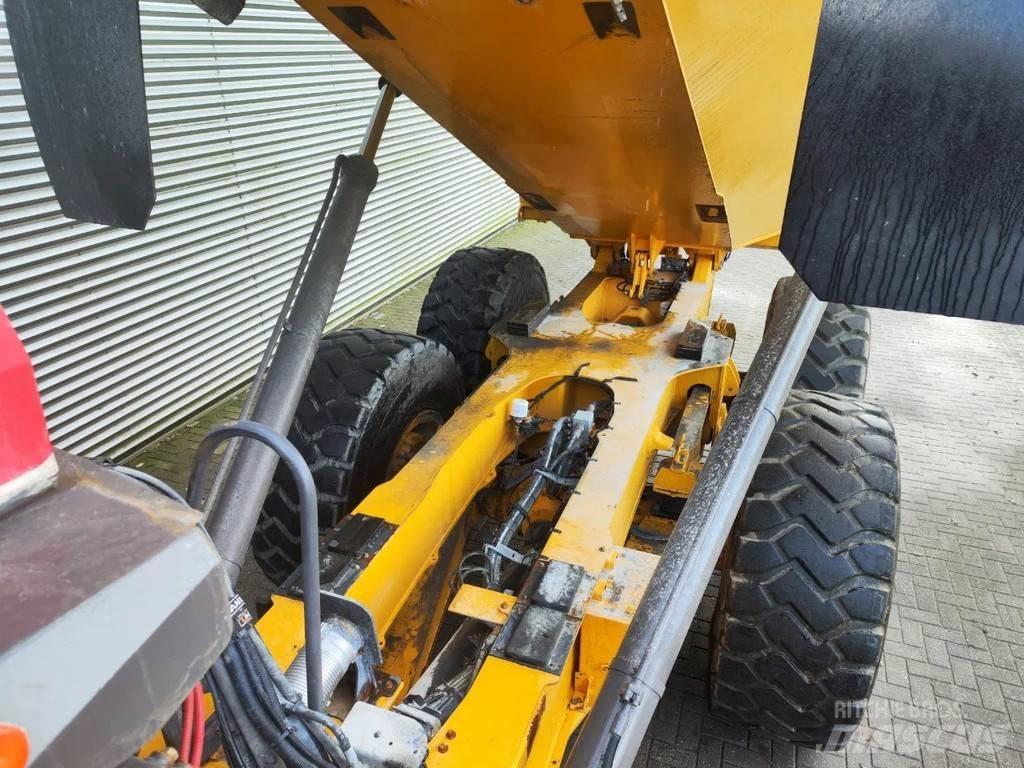 Volvo A25G 6x6 铰接式自卸车